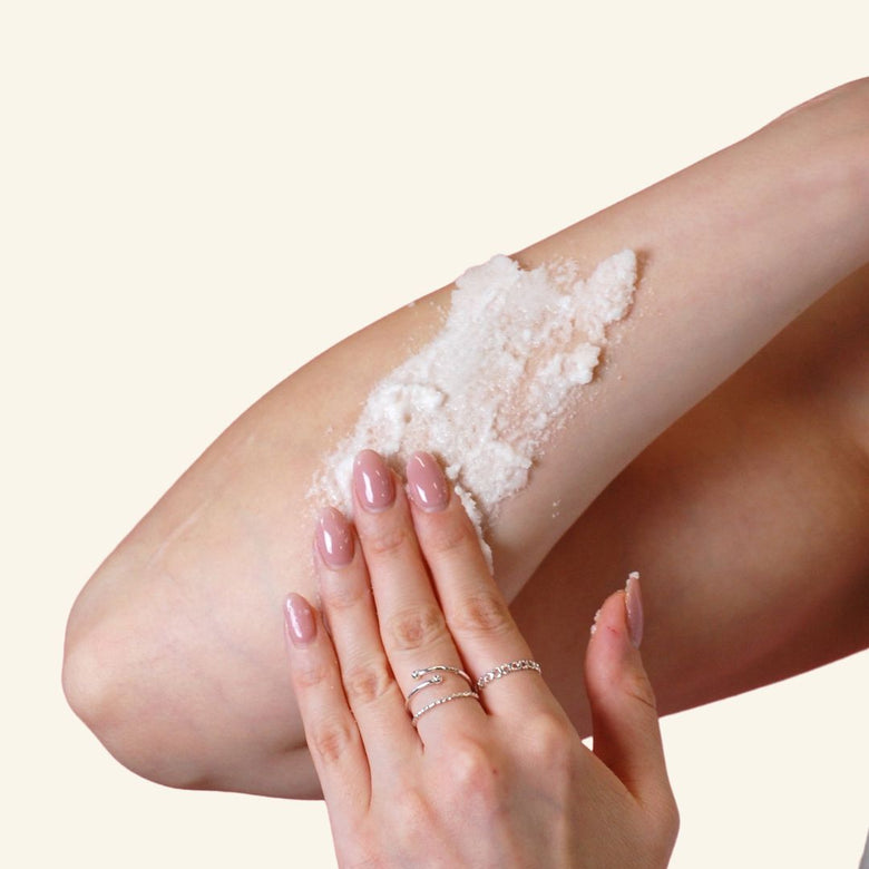 Salty Body Scrub [Mango] - suolakuorinta